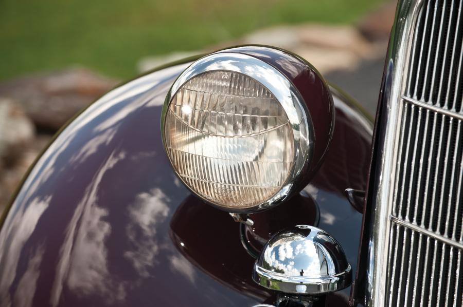  Ford DeLuxe Roadster 1935 года  (фото 35 из 41)